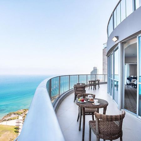 Ramada Hotel & Suites By Wyndham Netanya Extérieur photo