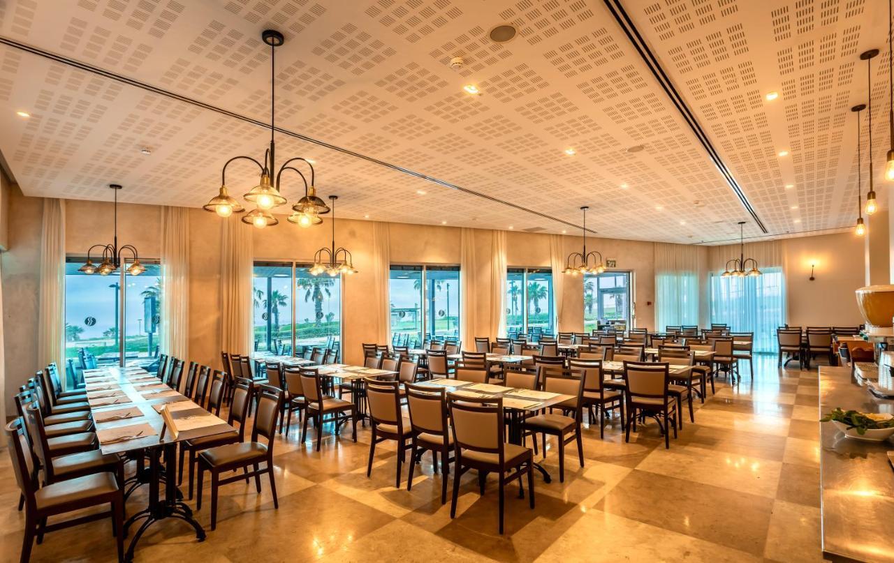 Ramada Hotel & Suites By Wyndham Netanya Extérieur photo