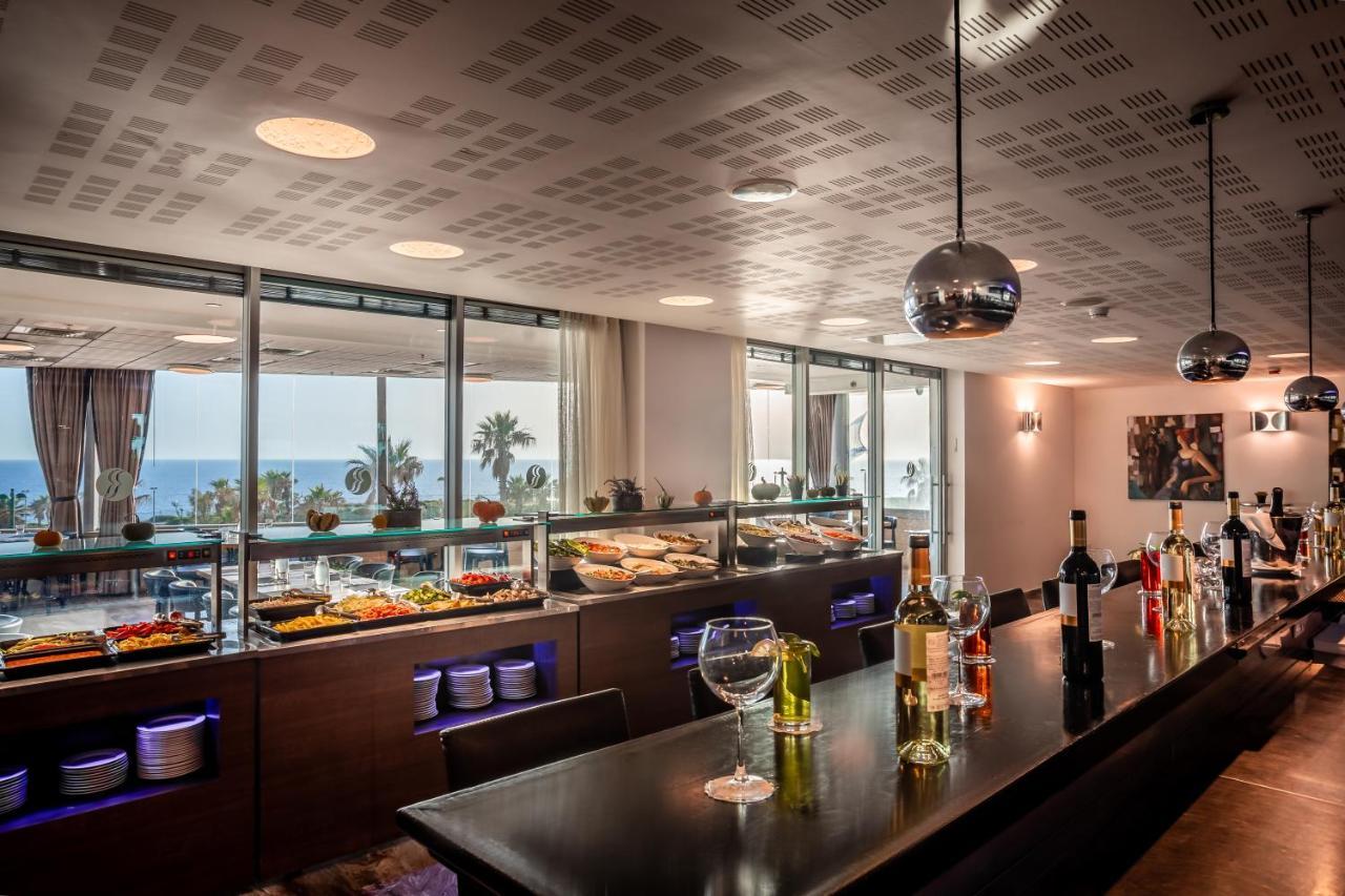 Ramada Hotel & Suites By Wyndham Netanya Extérieur photo