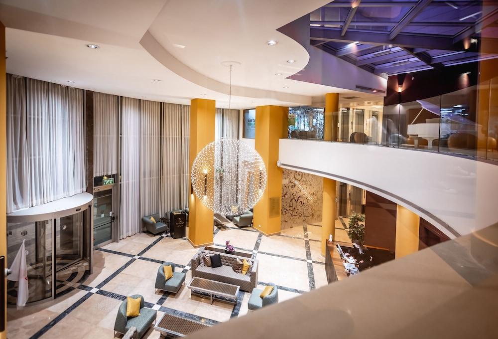 Ramada Hotel & Suites By Wyndham Netanya Extérieur photo