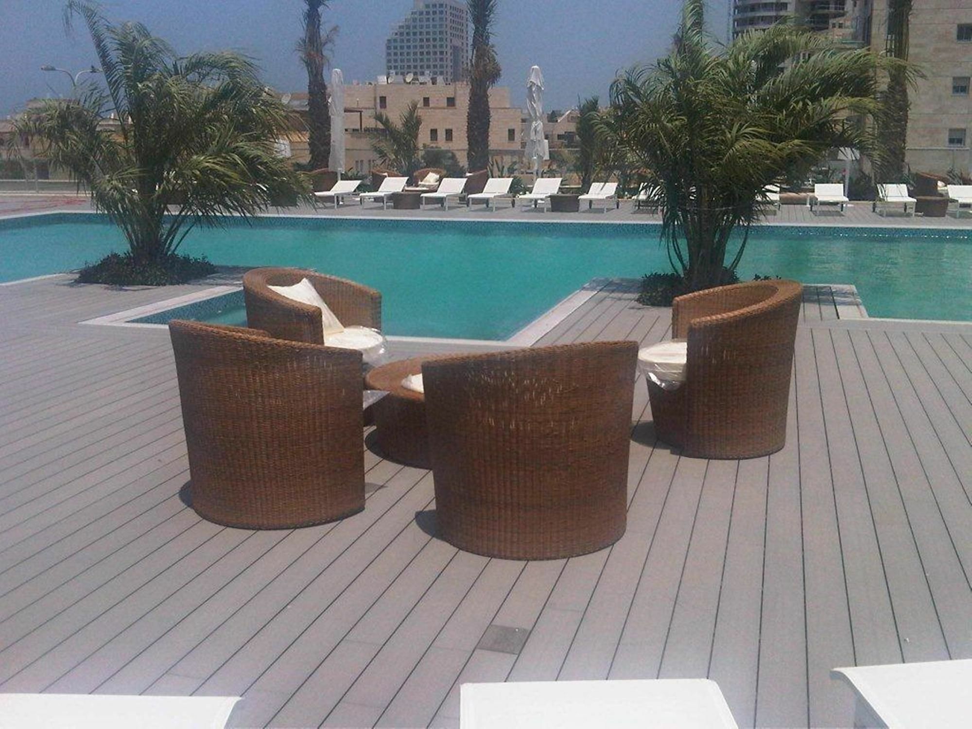 Ramada Hotel & Suites By Wyndham Netanya Extérieur photo
